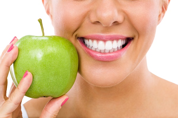 Cosmetic Dentistry  &#    ; What Type Of Dentist Does A Smile Makeover Treatment?